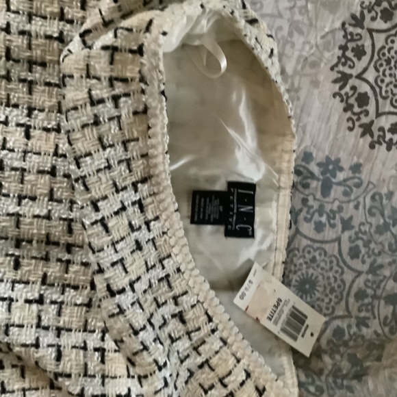 INC beige and black skirt - Picture 5 of 5